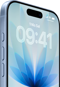 iPhone 17, önden dış görünüm, Sis Mavisi rengi, ortada Dynamic Island, düğmeler: eylem düğmesi, ses