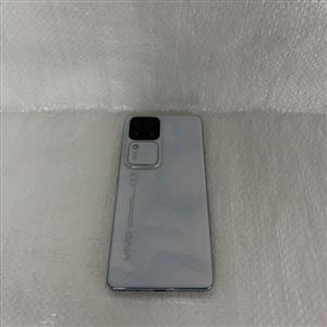 Vivo V30 12/256 Gb Akıllı Telefon Beyaz (outlet)