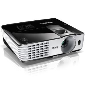 BENQ MH680 DLP FULL HD(1920X1080),3000 ANSİ L,10000:1 KONTRAST,6500 SAAT L. ÖMRÜ