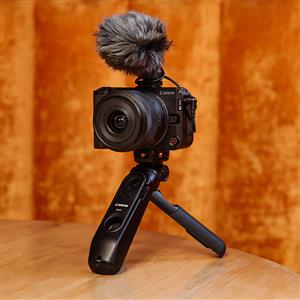 Canon Eos R50 V RF-S 14-30 IS STM Vlogger Kit Fotoğraf Makinesi