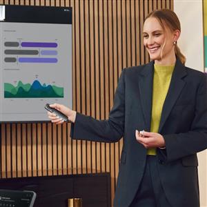 LOGITECH SPOTLIGHT 2 GELİŞMİŞ SUNUM KUMANDASI - SİYAH