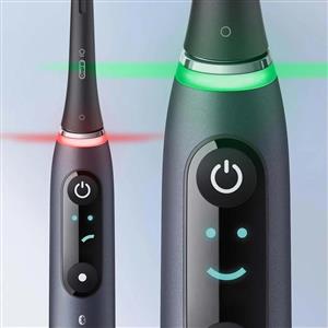 Oral-B IO 9 Serisi Şarjlı Diş Fırçası Siyah + Seyahat Kabı + Manyetik Şarj Cihazı