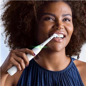 Oral-B İO5 Serisi Şarjlı Diş Fırçası Beyaz + Seyahat Kabı