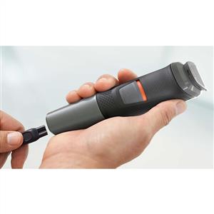 PHILIPS MG5716/15 5000 SERİSİ 9'U BİR ARADA ERKEK BAKIM SETİ (YÜZ,SAÇ,VÜCUT)
