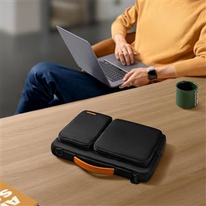 Tomtoc 15.6" Siyah Defender-A42 Notebook Çantası